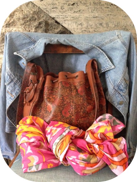 spring_jacket_bag_scarf